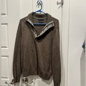 Banana Republic Men’s Sweater Size M